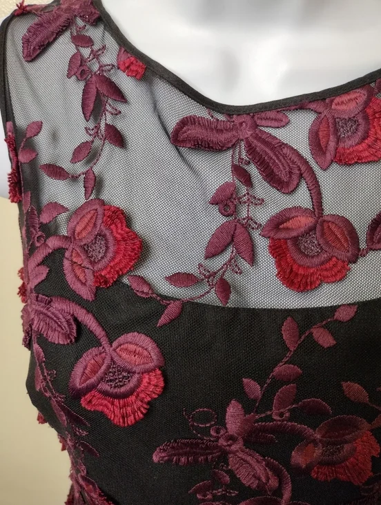 White House Black Market Sleeveless Black Dress With Burgundy Floral Embroidery - Picture 4 of 11